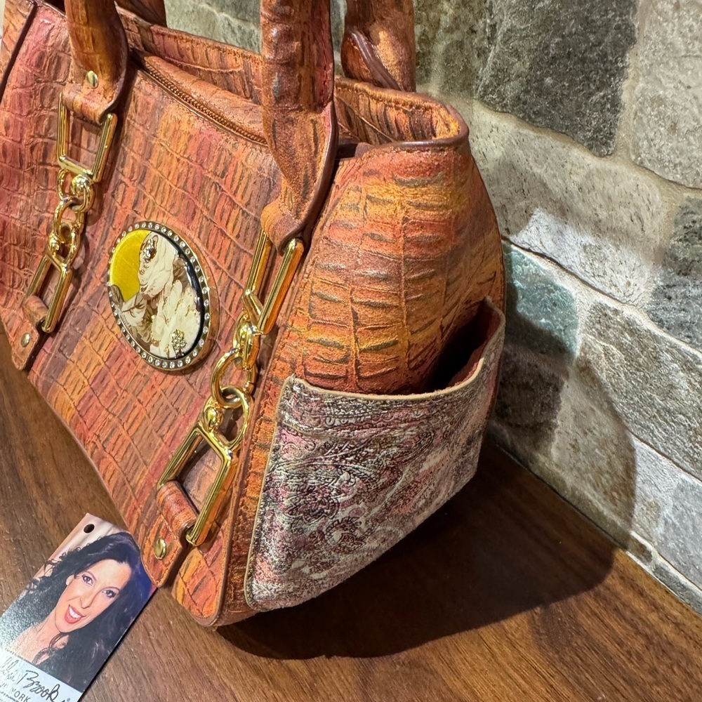 Debbie Brooks Elegant Crocodile-Embossed Orange Handbag with Magnafab included - Picture 7 of 17